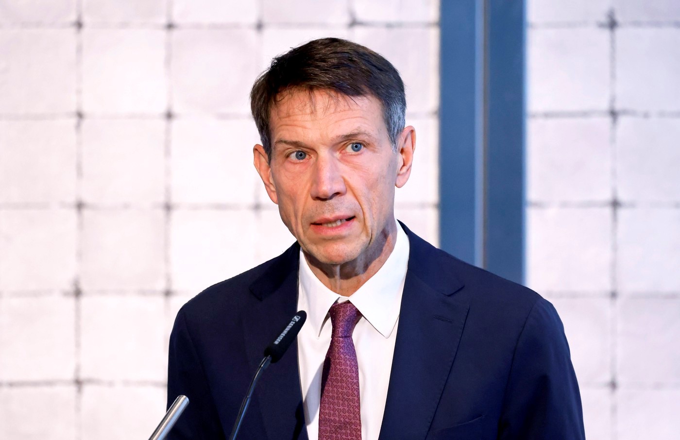 Europa are nevoie de arme nucleare tactice pentru a-l descuraja pe Putin, avertizează șeful Airbus