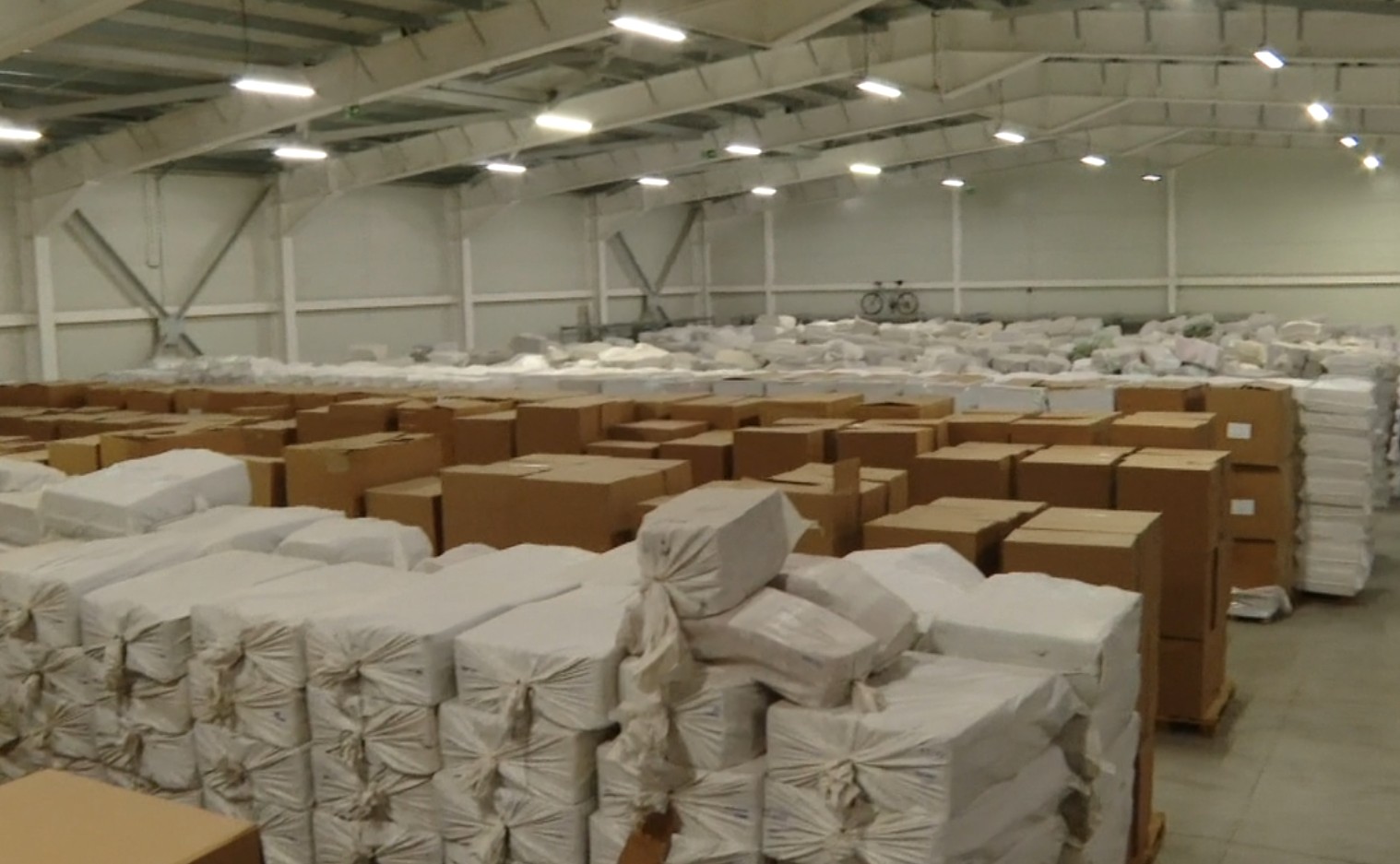 Țigări de contrabandă aduse cu drone și avioane artizanale. Capturile s-au triplat în ultimul an