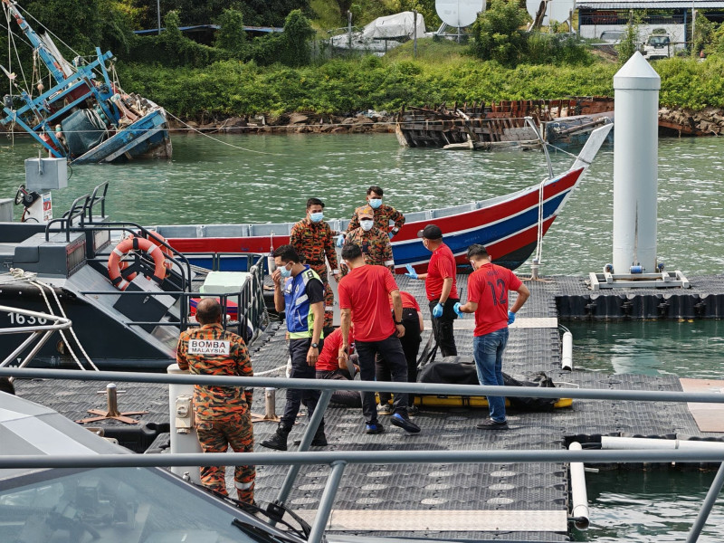 ambarcatiune migranti naufragiu