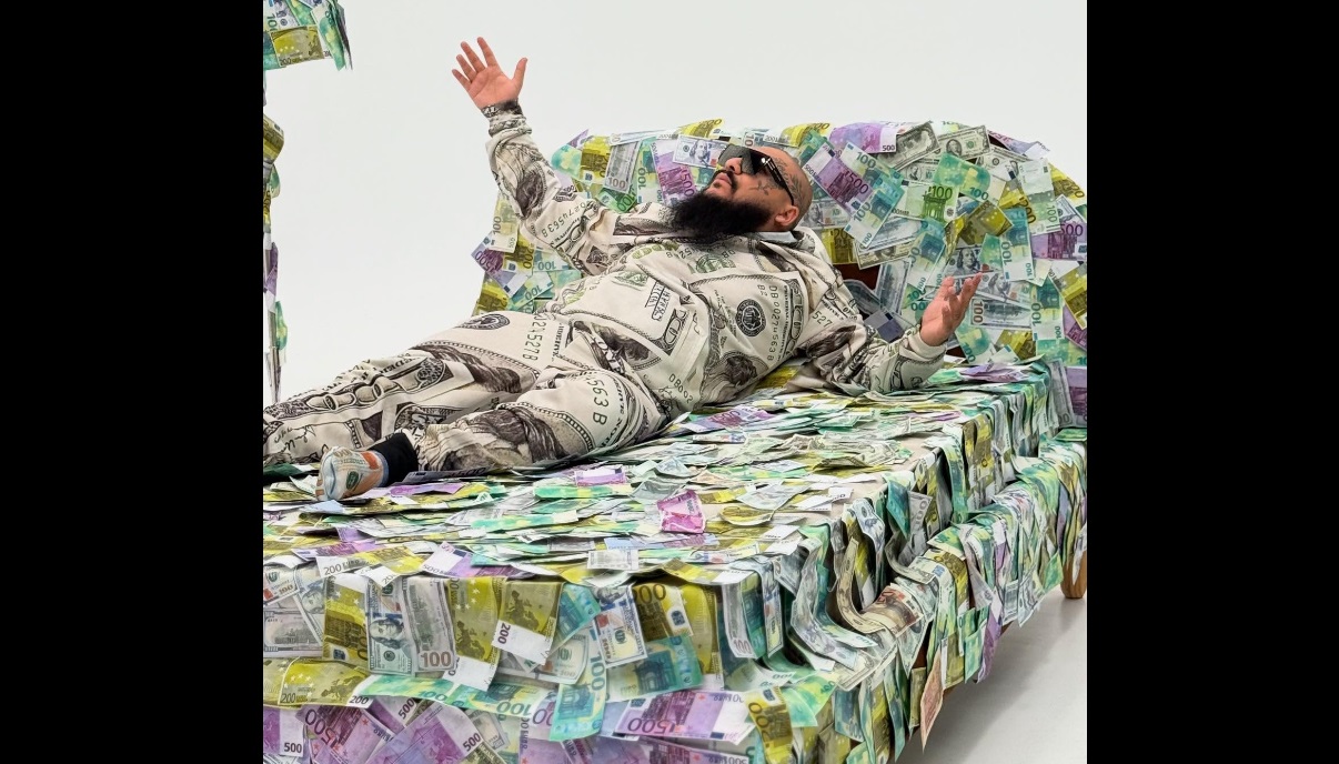 Dani Mocanu a fost lăsat acasă de poliția italiană. Manelistul va sta în arest la domiciliu alături de fratele său (surse)