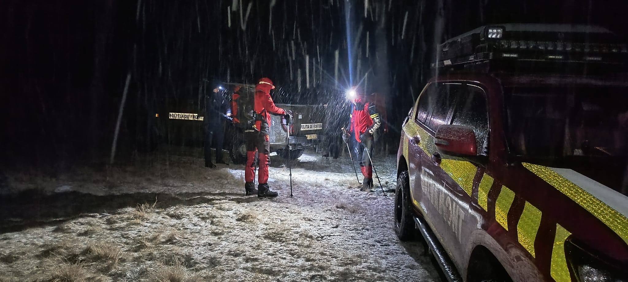 Operațiune de salvare în Munții Maramureșului, suspendată după 7 ore: un ucrainean rănit, de negăsit