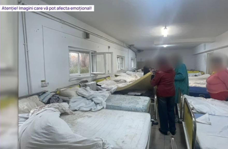 Imagini de groază într-un spital de stat din România: Pacienți legați și ținuți în mizerie