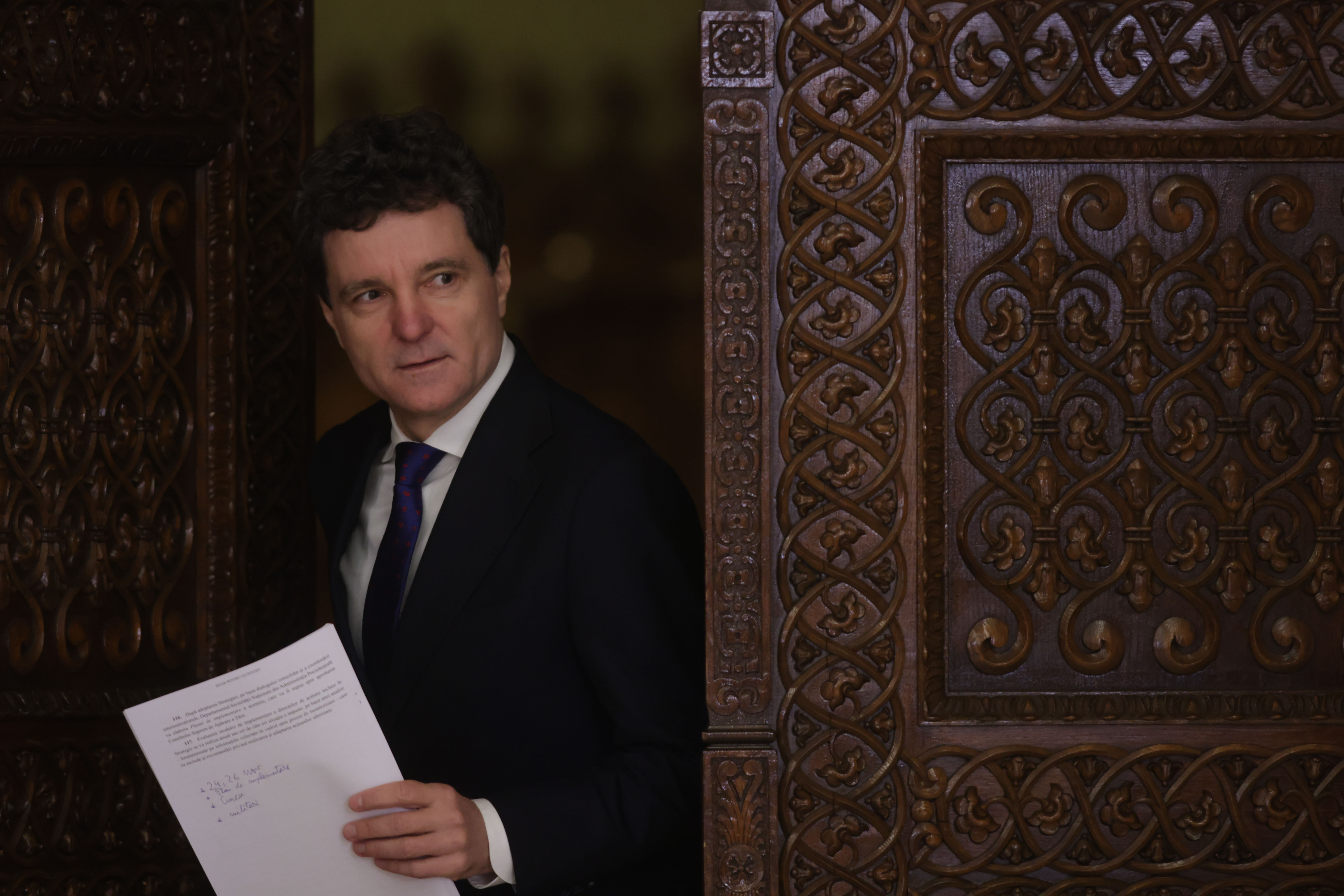 Nicușor Dan spune că va contesta decizia AEP, care nu i-a dat decontat toți banii din campanie. Ce va face cu suma rămasă