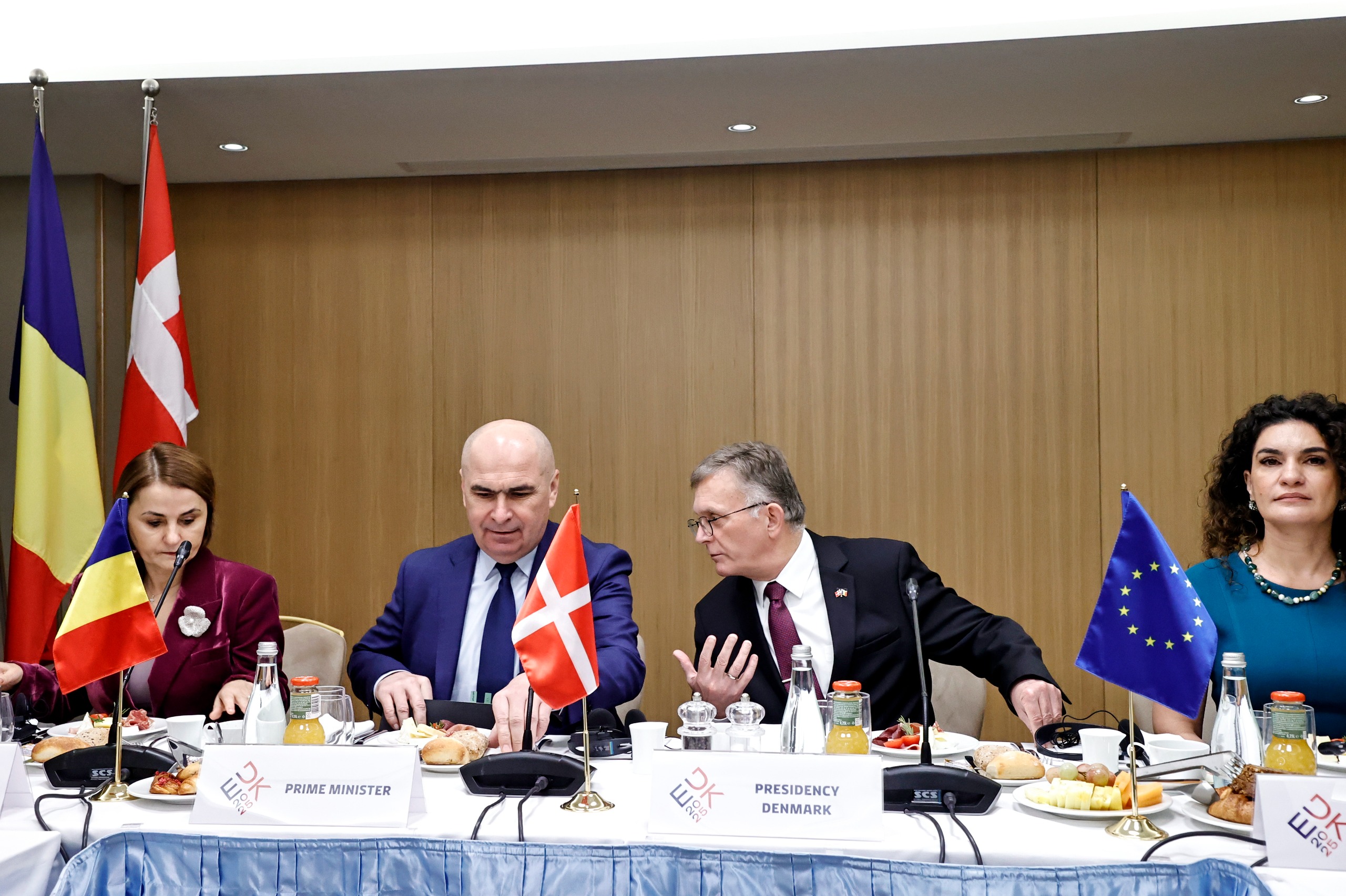 Ilie Bolojan, la reuniunea cu ambasadorii UE: „România are nevoie de stabilitate fiscală și investiții în economie”