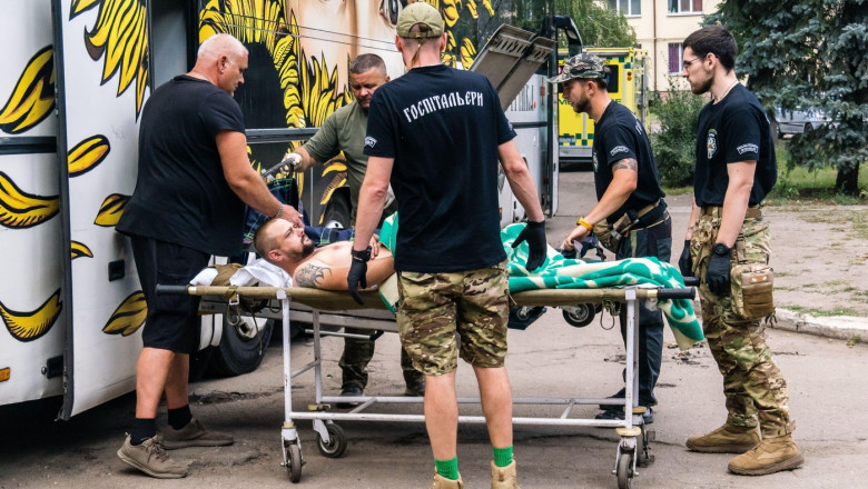 Pavlograd, Ukraine, 15 August, 2025 Hospitallers Ukrainian volunteer medical battalion evacuating soldiers who were wounded on the battlefield. Medica