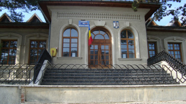 poza judecatoria moinesti