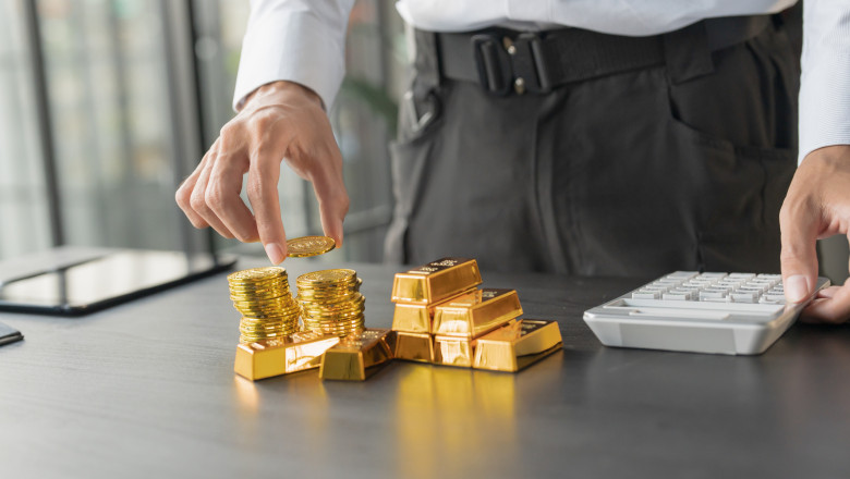 om de afaceri cu lingouri si monede din aur