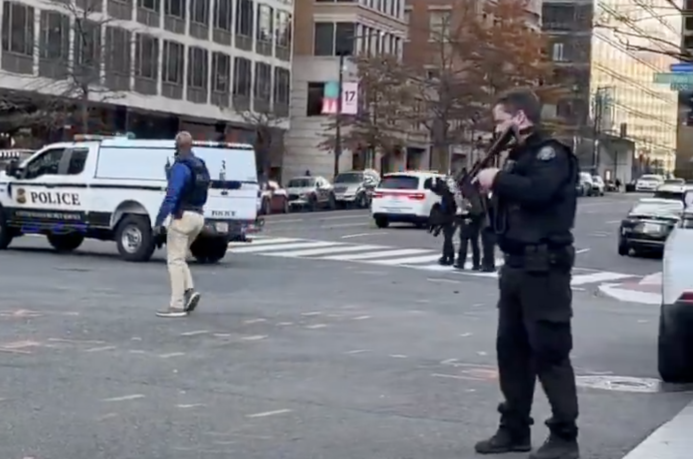 Focuri de armă la Washington: doi militari de la Gărzile Naționale au fost împușcați. Suspectul a venit din Afganistan în 2021