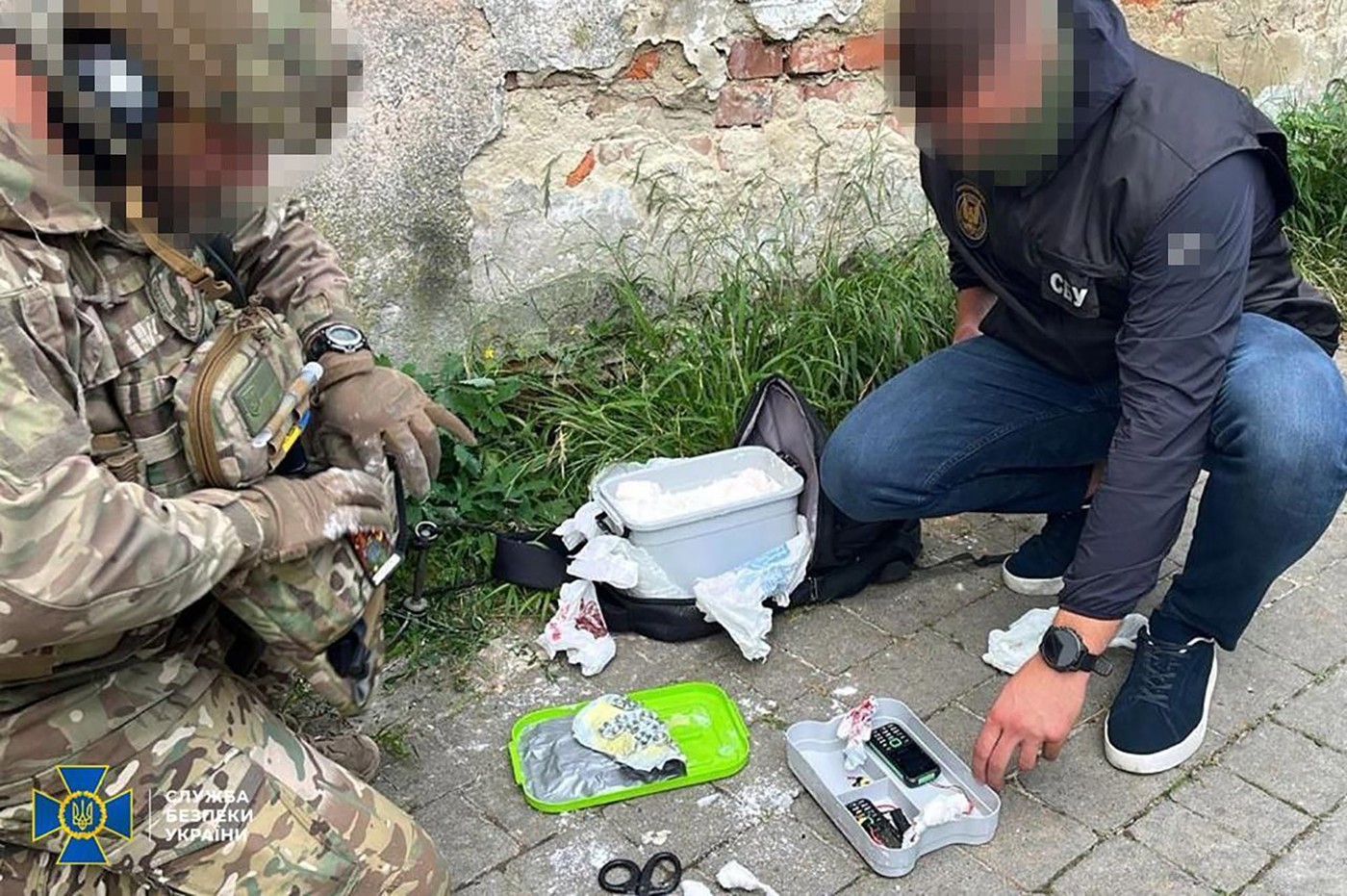 Adolescenţi și copii ucraineni de până la 11 ani, recrutaţi pe Telegram pentru sabotaje. „A făcut 500 de km să ridice o bombă”