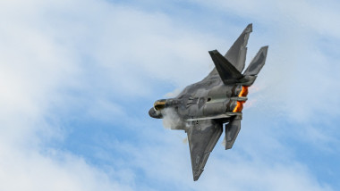Avion F-22