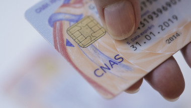 Înlocuire card de sanatate. Inquam Photos Octav Ganea