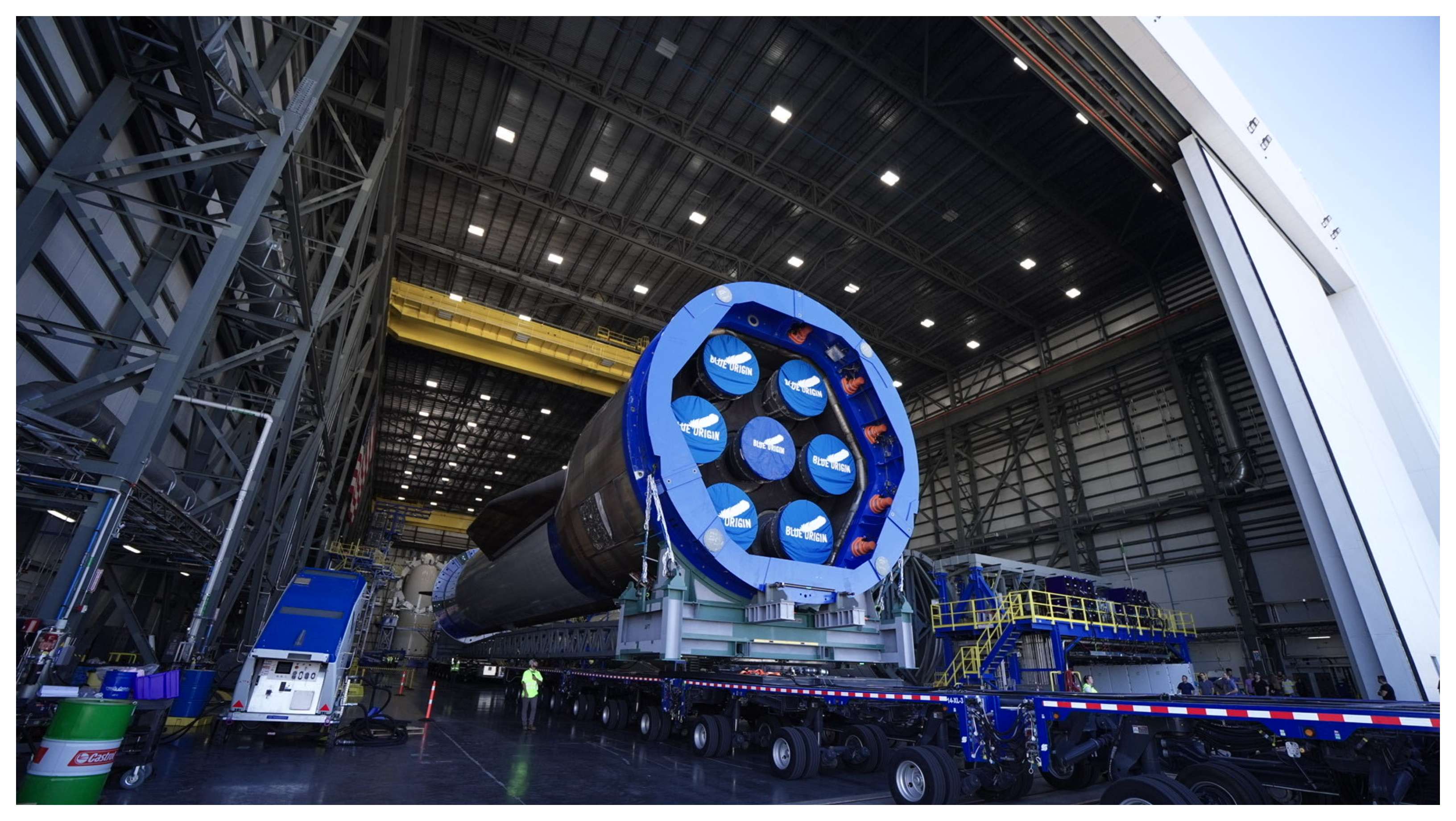 Jeff Bezos concurează cu SpaceX. Blue Origin dezvăluie planul pentru o versiune mai mare a rachetei New Glenn