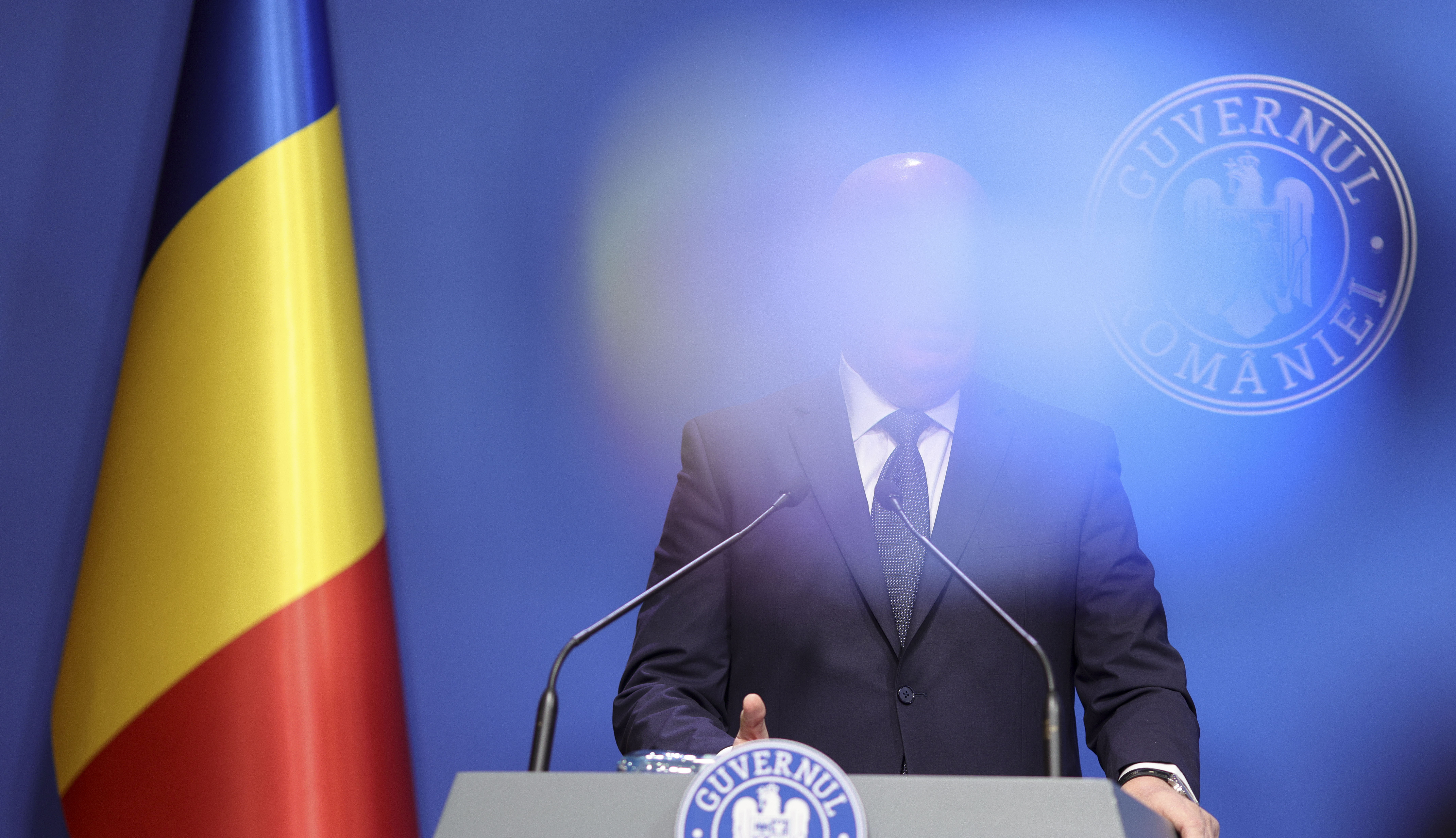 Apel către Ilie Bolojan pentru a permite accesul fotoreporterilor la ședințele de guvern