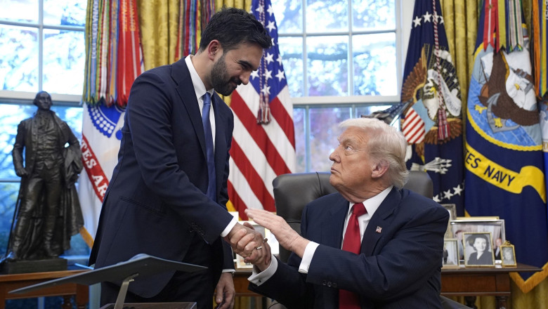 United States President Donald J Trump and Mayor-elect Zohran Mamdani (Democrat of New York City) shake hands in the Oval Office