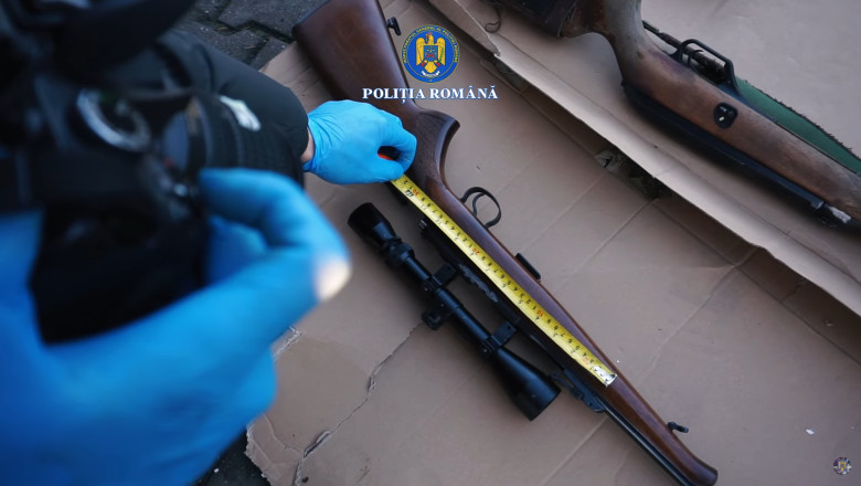 Coletul cu arme fusese trimis din Spania FOTO Poliția Română / Captură