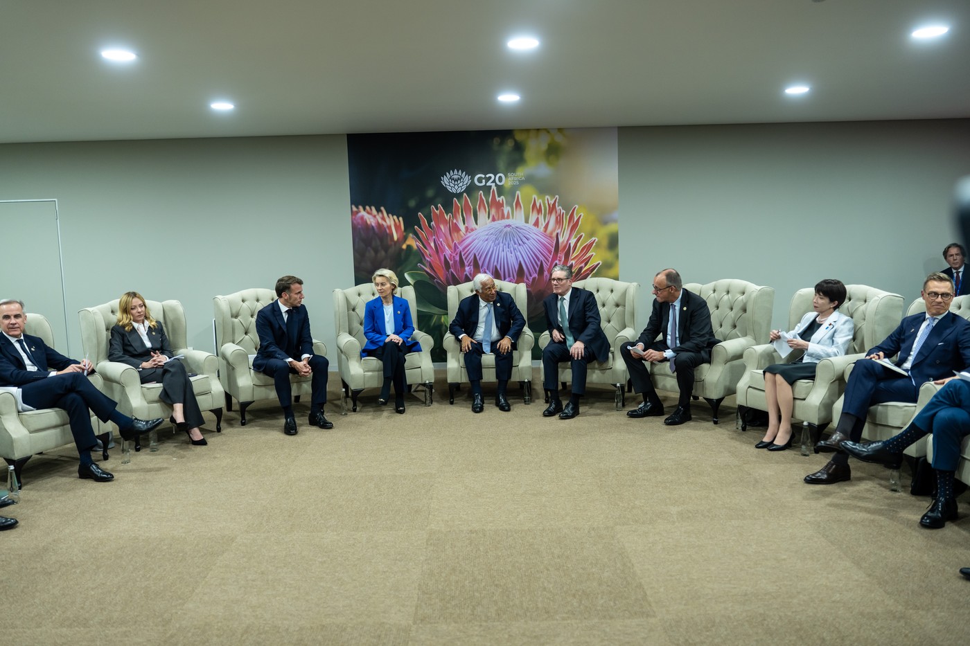 Planul de pace, în forma sa actuală, respins de aliații occidentali ai Ucrainei. „Graniţele nu trebuie modificate prin forţă”
