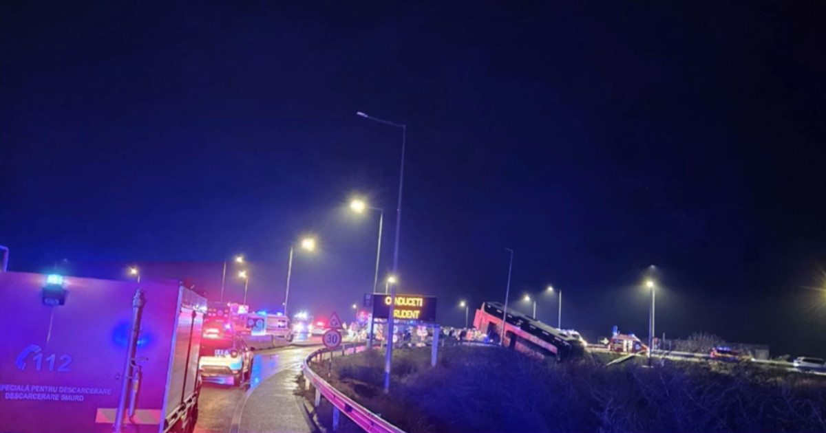Un autocar în care se aflau 24 de ucraineni a ajuns în șanț, în Brăila. A fost activat Planul Roşu de Intervenţie