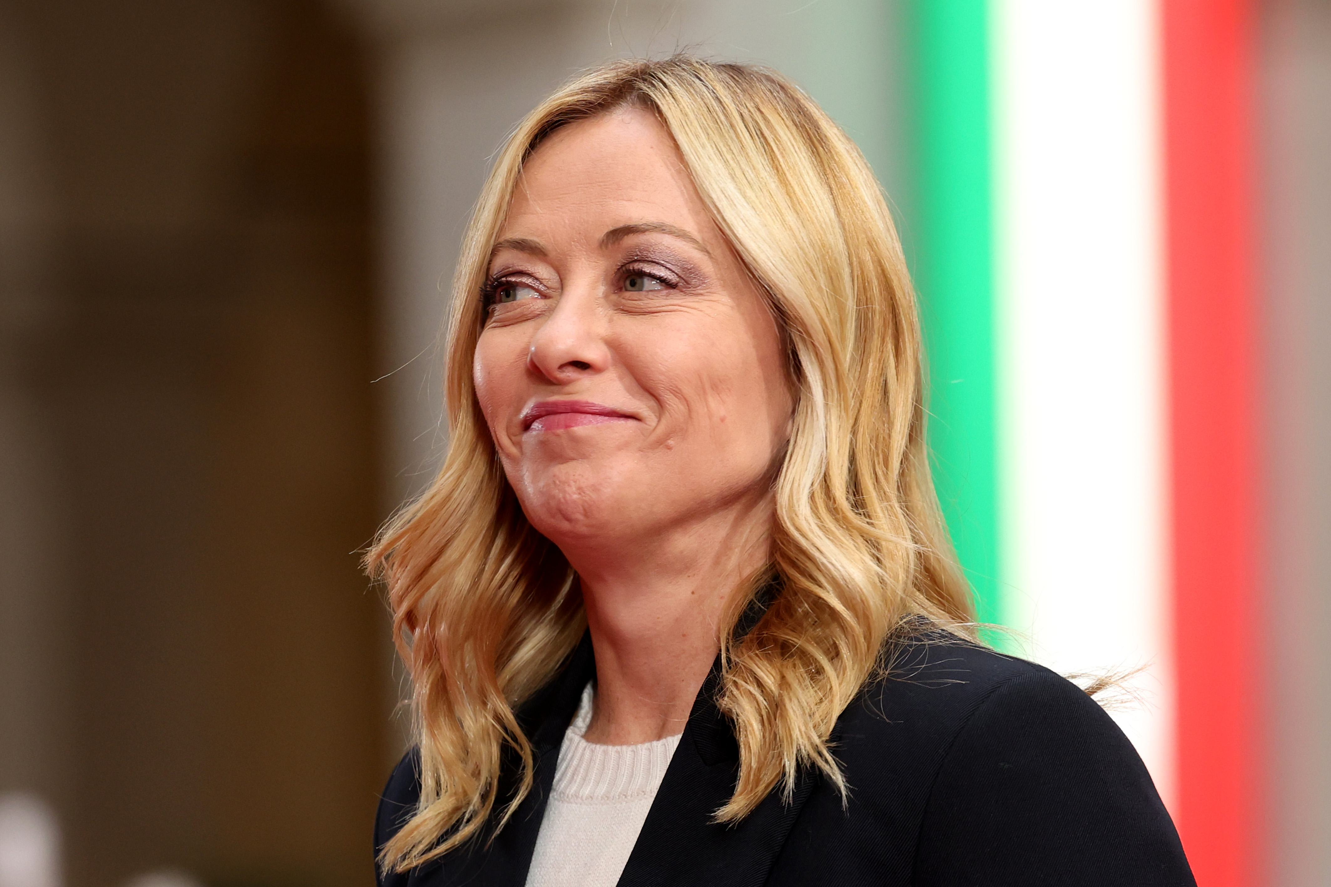 Giorgia Meloni își etalează puterea la o petrecere de Crăciun împânzită cu vedete și politicieni. Cine sunt invitații