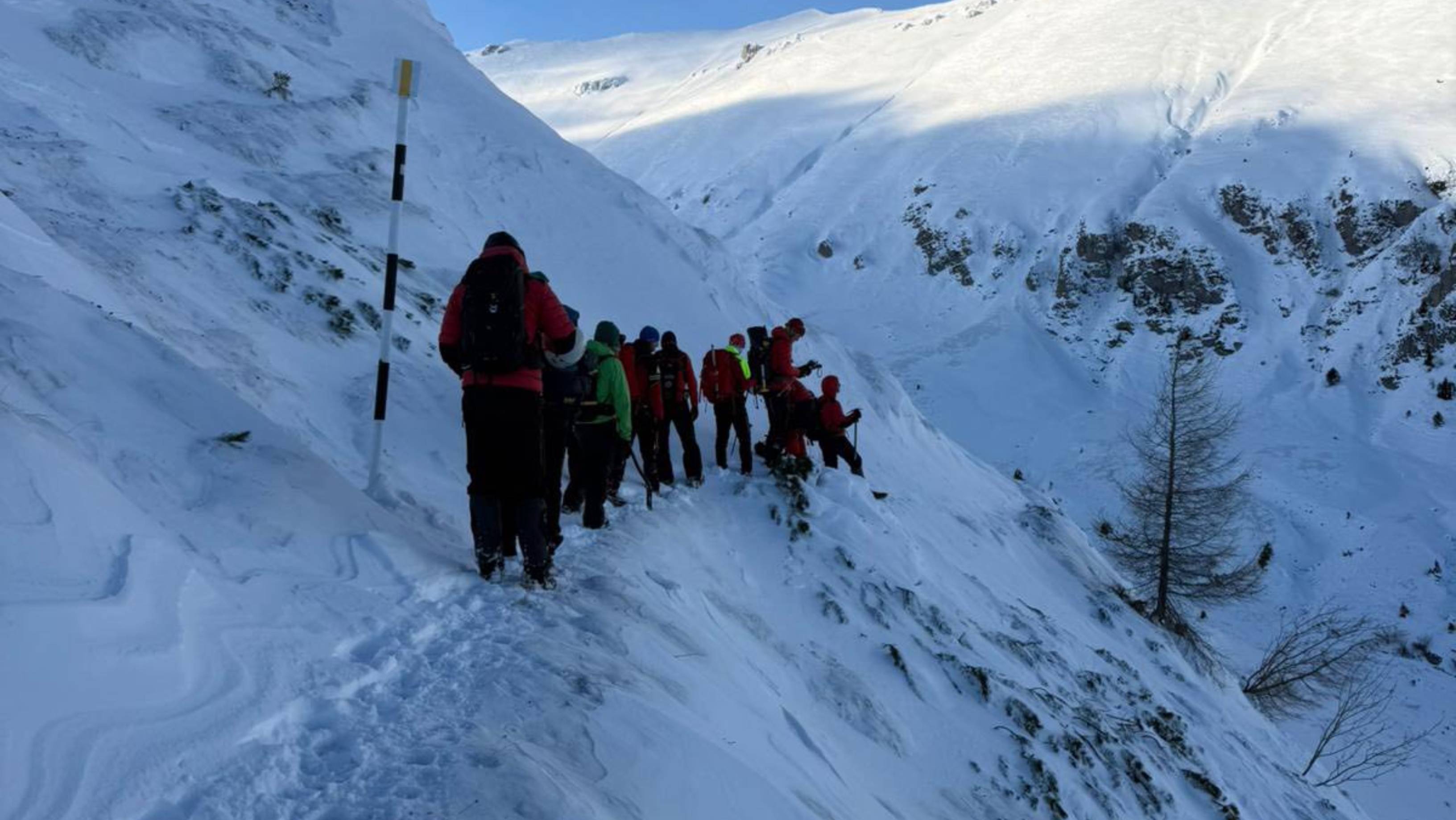 Recomandările Salvamon pentru turiști, pe fondul avertizărilor de vreme rea emise de meteorologi