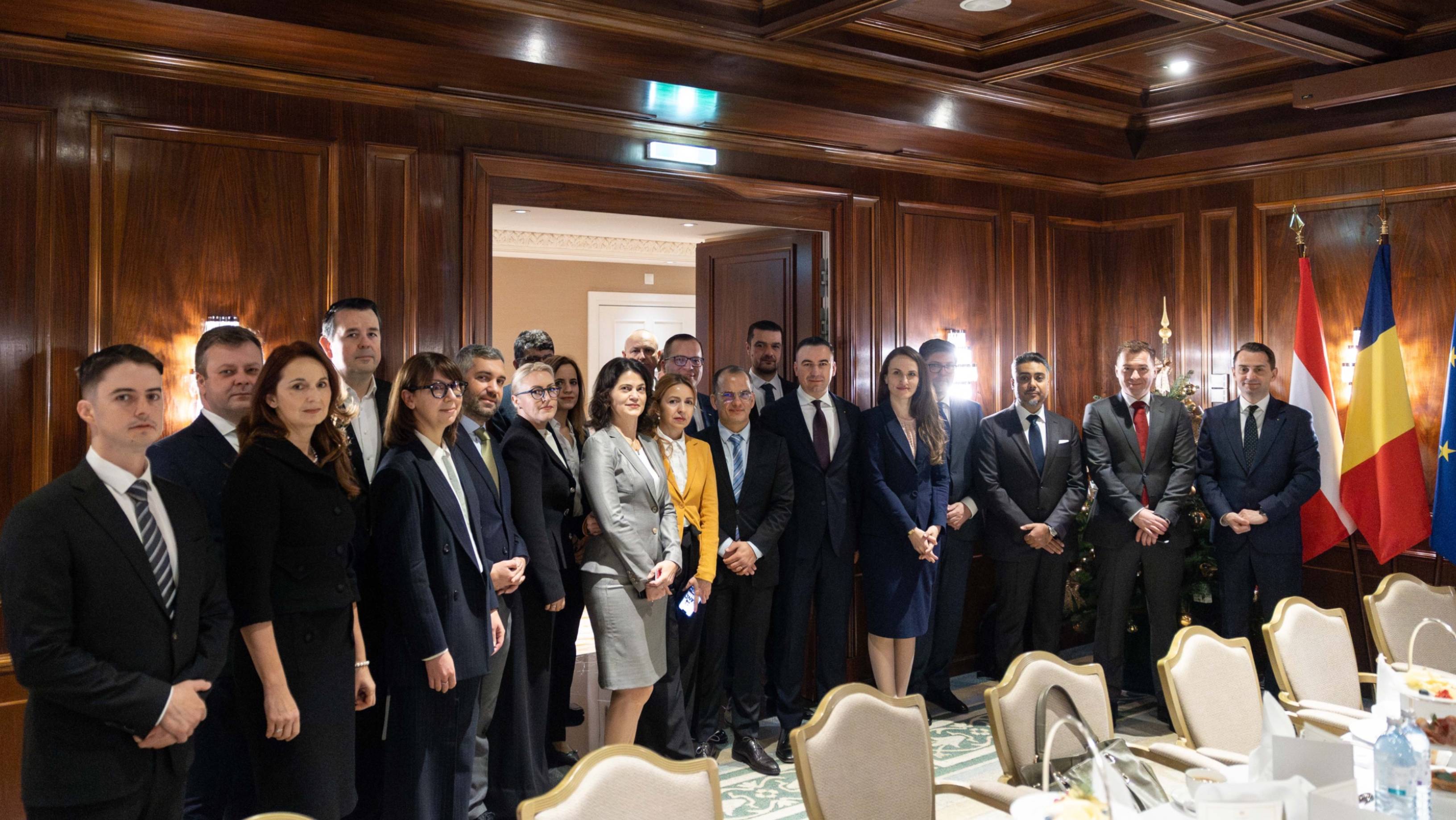 Cooperarea economică, subiectul cheie la o întâlnire dintre reprezentanți guvernamentali și membrii Romanian Business & Innovation