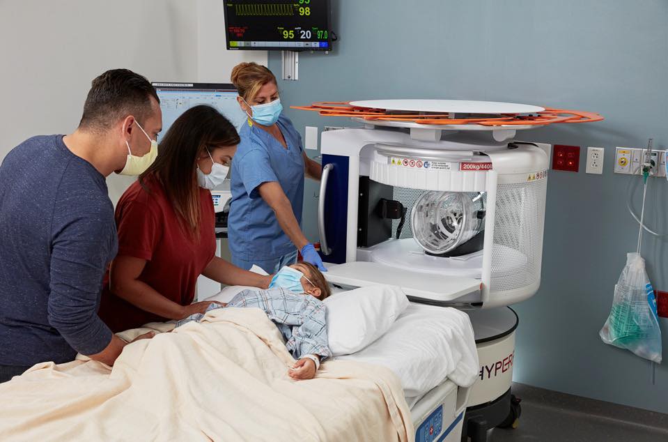 Premieră în România. Primul RMN mobil funcționează la Iași: investigații imagistice direct în sala de operație și în terapie intensivă