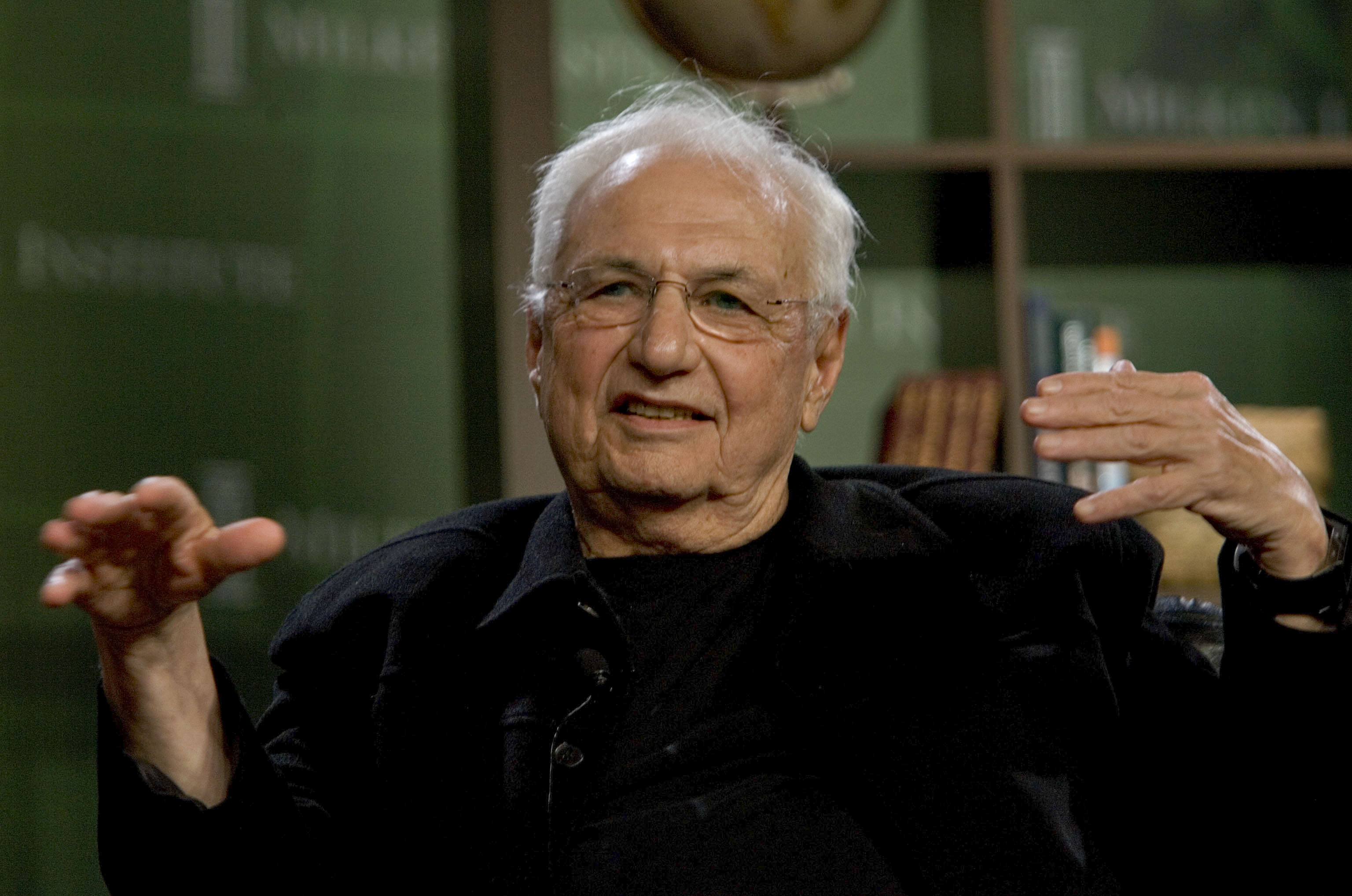 Frank Gehry a murit la 96 de ani. Arhitectul a proiectat, printre altele, Muzeul Guggenheim din Bilbao