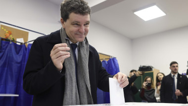 VOT_NICUSOR_DAN_21_INQUAM_Photos_Octav_Ganea