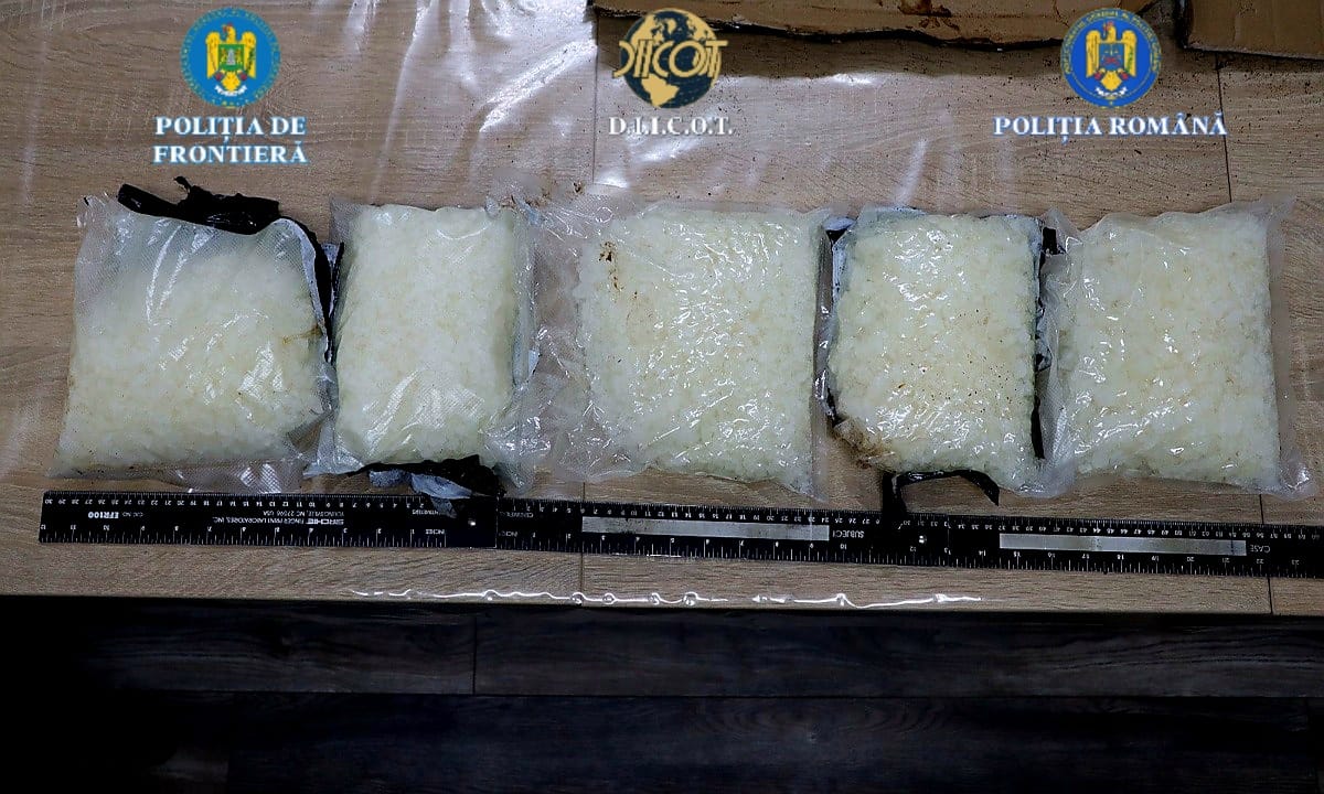 „Poți să cumperi droguri la prețul unei cafele”. Șeful ANPCDDA trage un semnal de alarmă