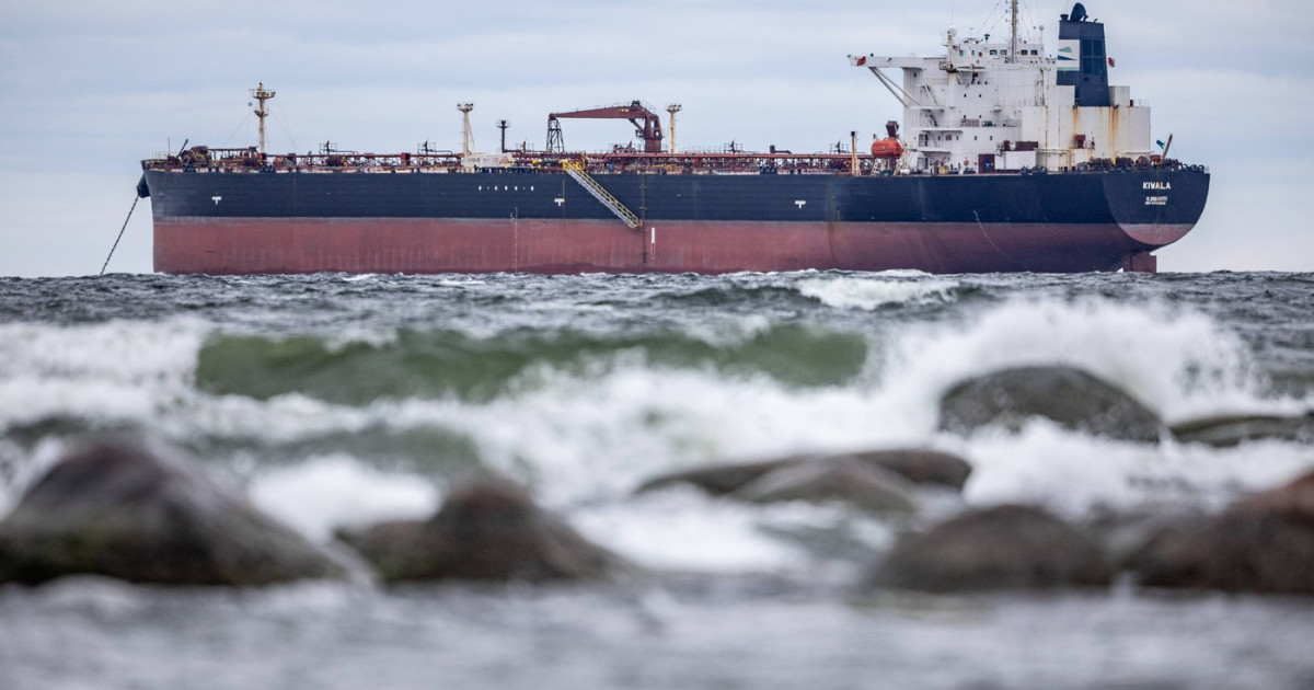 Rusia pierde poziția de principal furnizor de petrol al Chinei