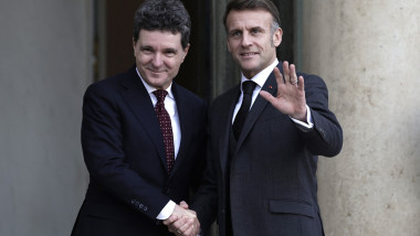 Nicușor Dan și Emmanuel Macron.