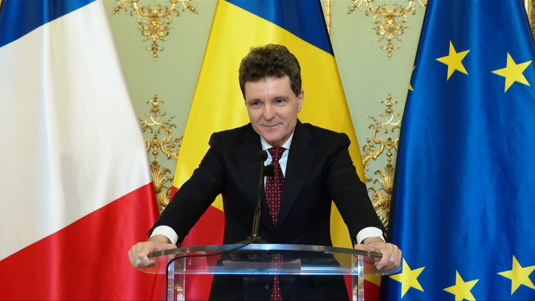 Nicușor Dan: „Digitalizarea patrimoniului cultural, între tradiție și inovație”. Sala de teatru de la Cotroceni, deschisă pentru tineri