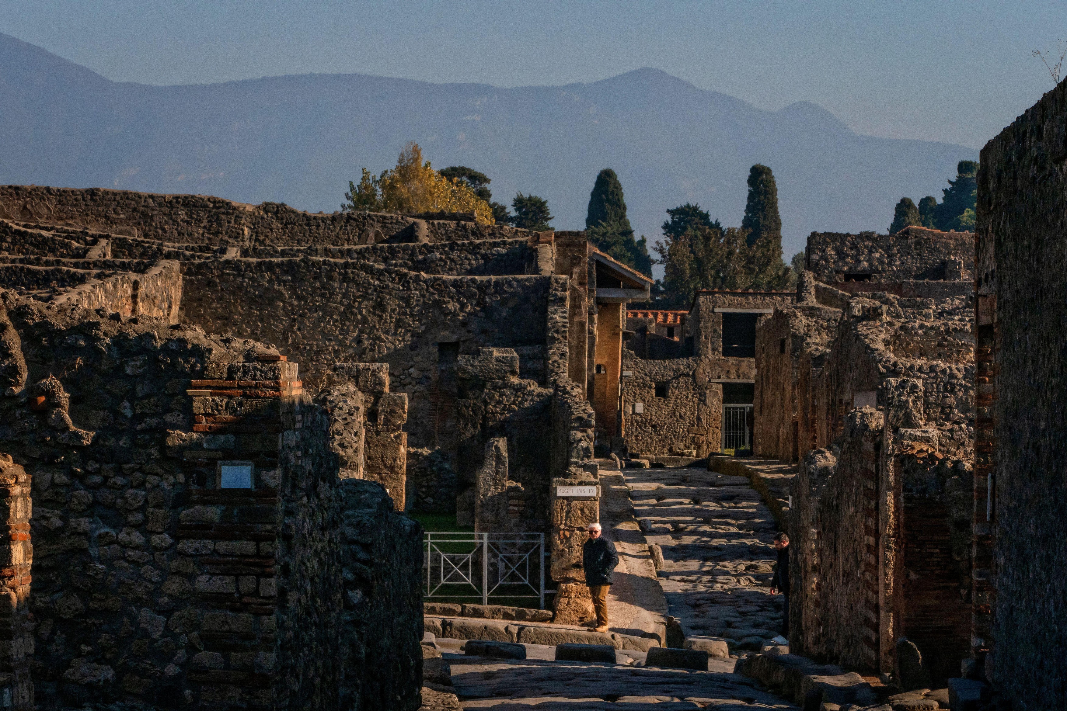 Secretele betonului folosit de romani la Pompeii, deslușite după descoperirea unui șantier prezervat sub cenușa Vezuviului