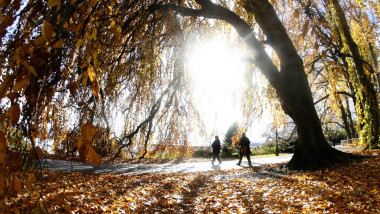 toamna-cald-soare-meteo-vremea-reuters-1536x1016