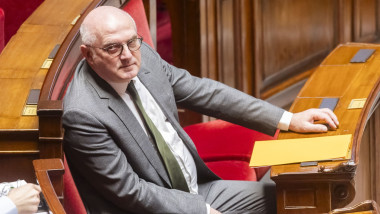 Discussion and vote on a motion of censure at the national assembly.