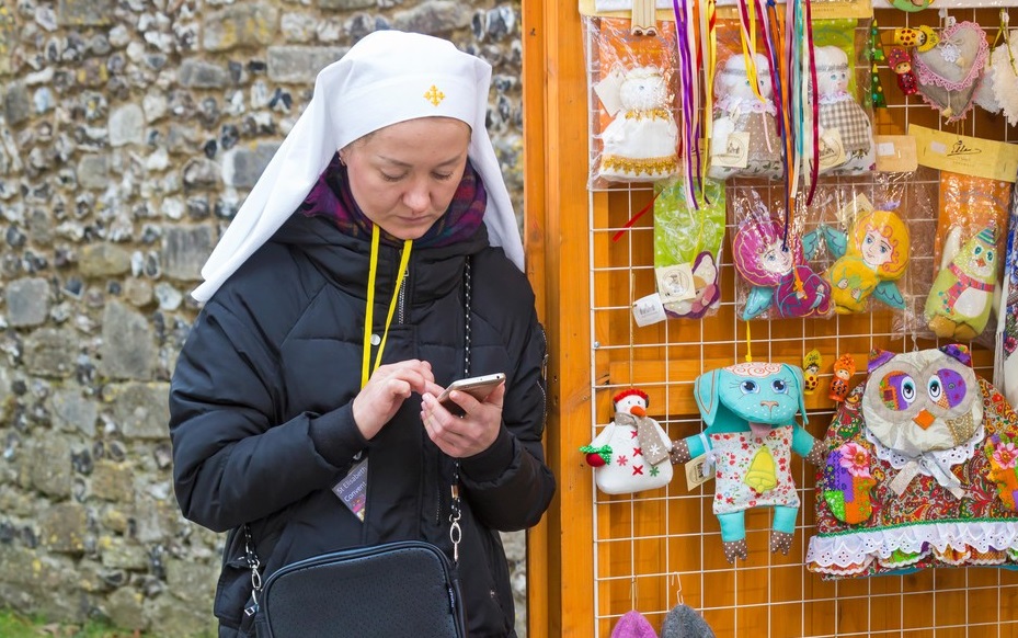 Biserica Suediei lansează un avertisment asupra „călugărițelor” pro-Putin care strâng fonduri pentru războiul Rusiei