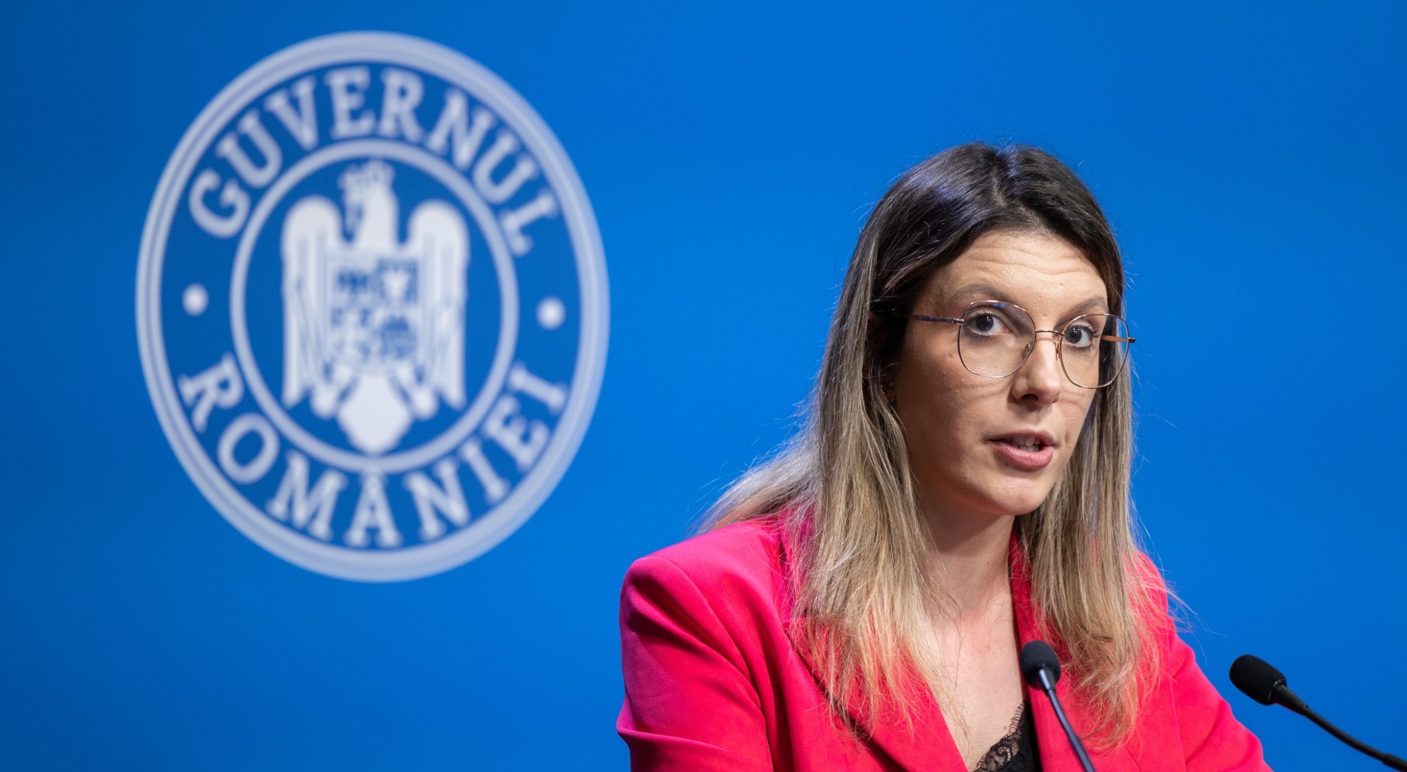 Diana Buzoianu amenință cu desfiinţarea companiei ESZ Prahova, care gestionează apa din lacul Paltinu