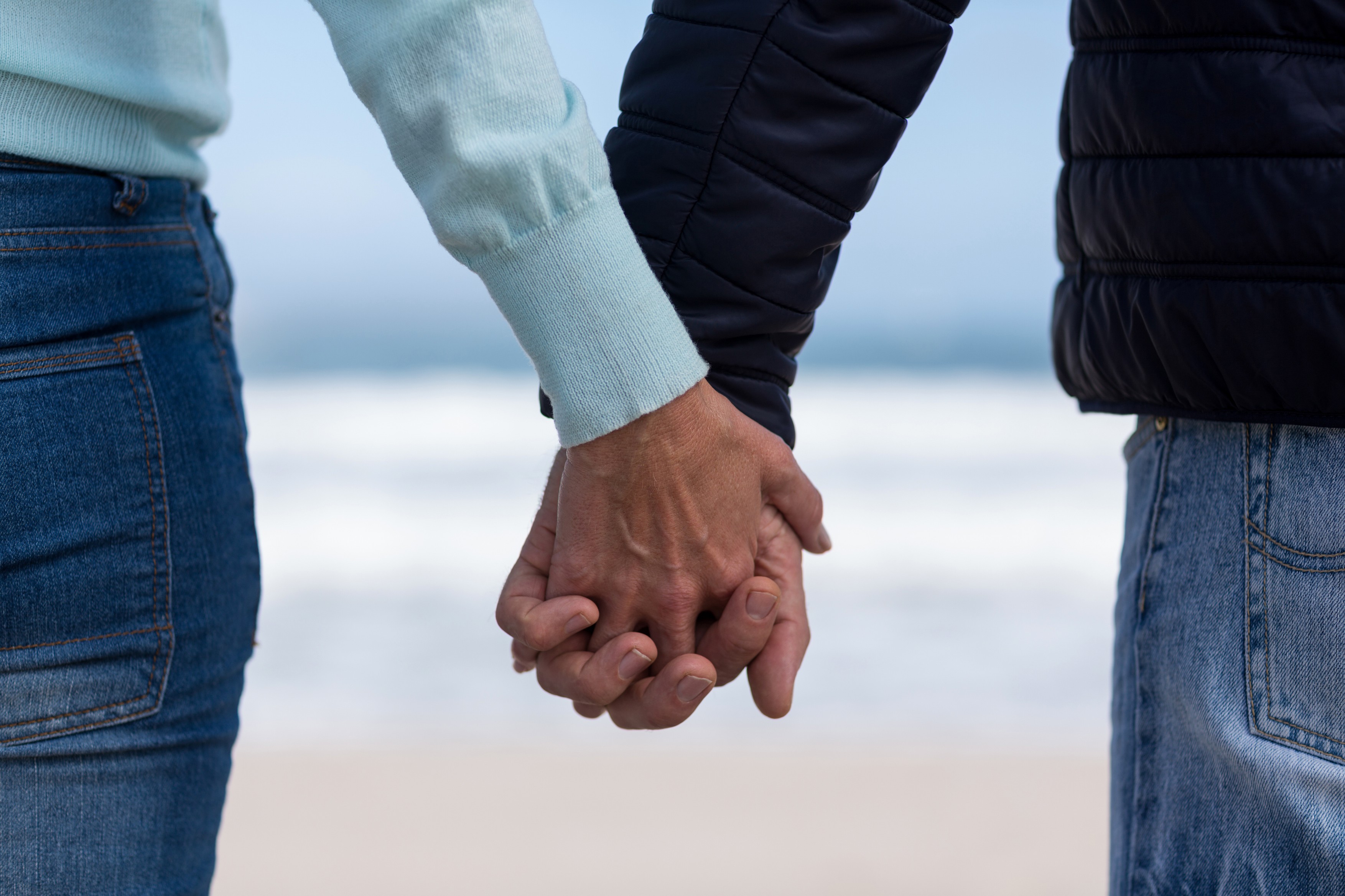 Un profesor din Timișoara a demisionat după ce a fost acuzat de un coleg că are o relație cu o elevă. Se fac mai multe anchete