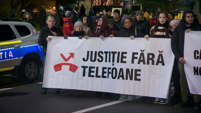 FED PROTEST CAMERA MOBILA 141225 R5_79504