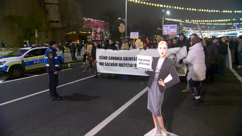 FED PROTEST CAMERA MOBILA 141225 R5_76744