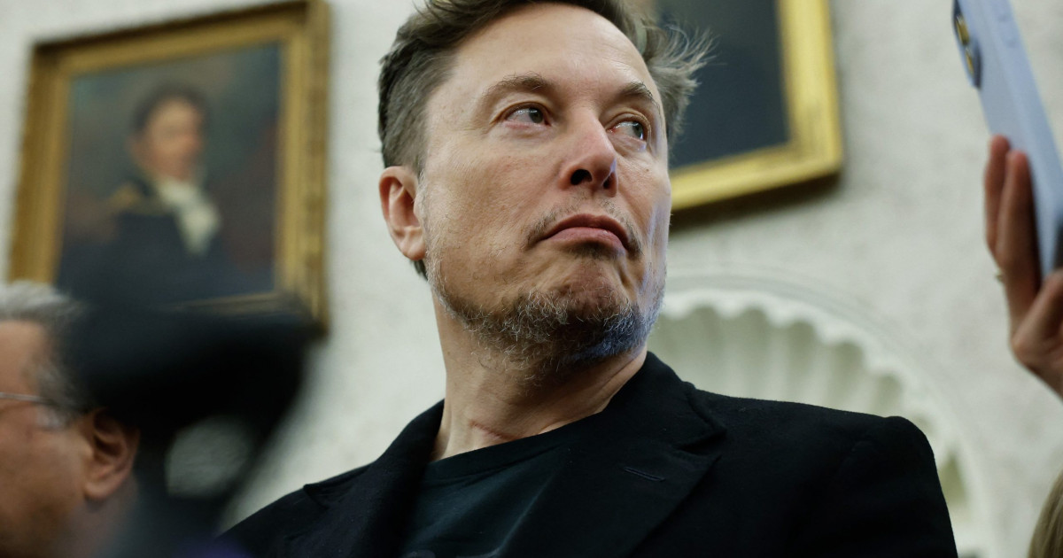 Elon Musk, primul om cu o avere de peste 700 miliarde $