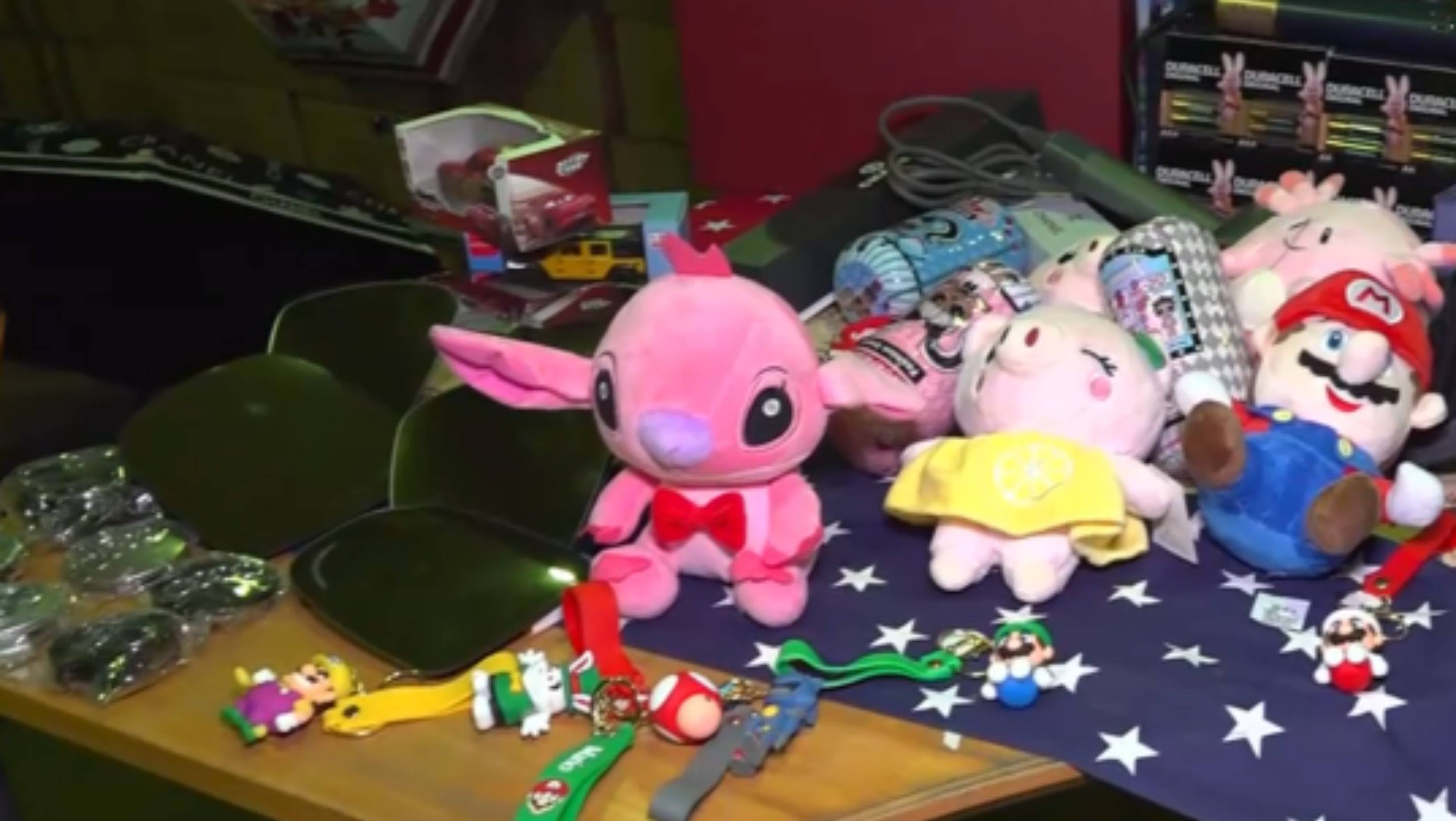 Jucării cu vopsea toxică și materiale care se desprind ușor, confiscate în vama din Portul Constanța