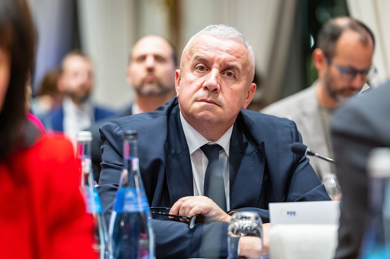 Eurodeputatul PNL Daniel Buda, după amenințările PSD cu ieșirea de la guvernare: „Un gest de lașitate. Să se maturizeze”