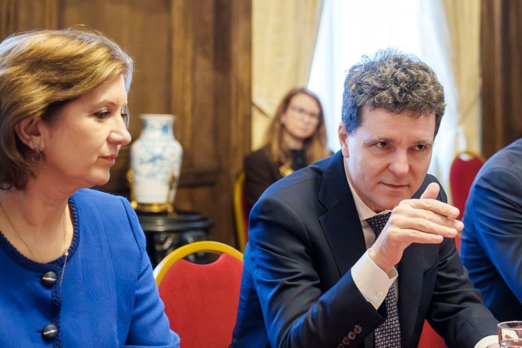 Nicuşor Dan s-a întâlnit cu oameni de afaceri români din UK. „E nevoie de o deschidere mai mare din partea statului român”