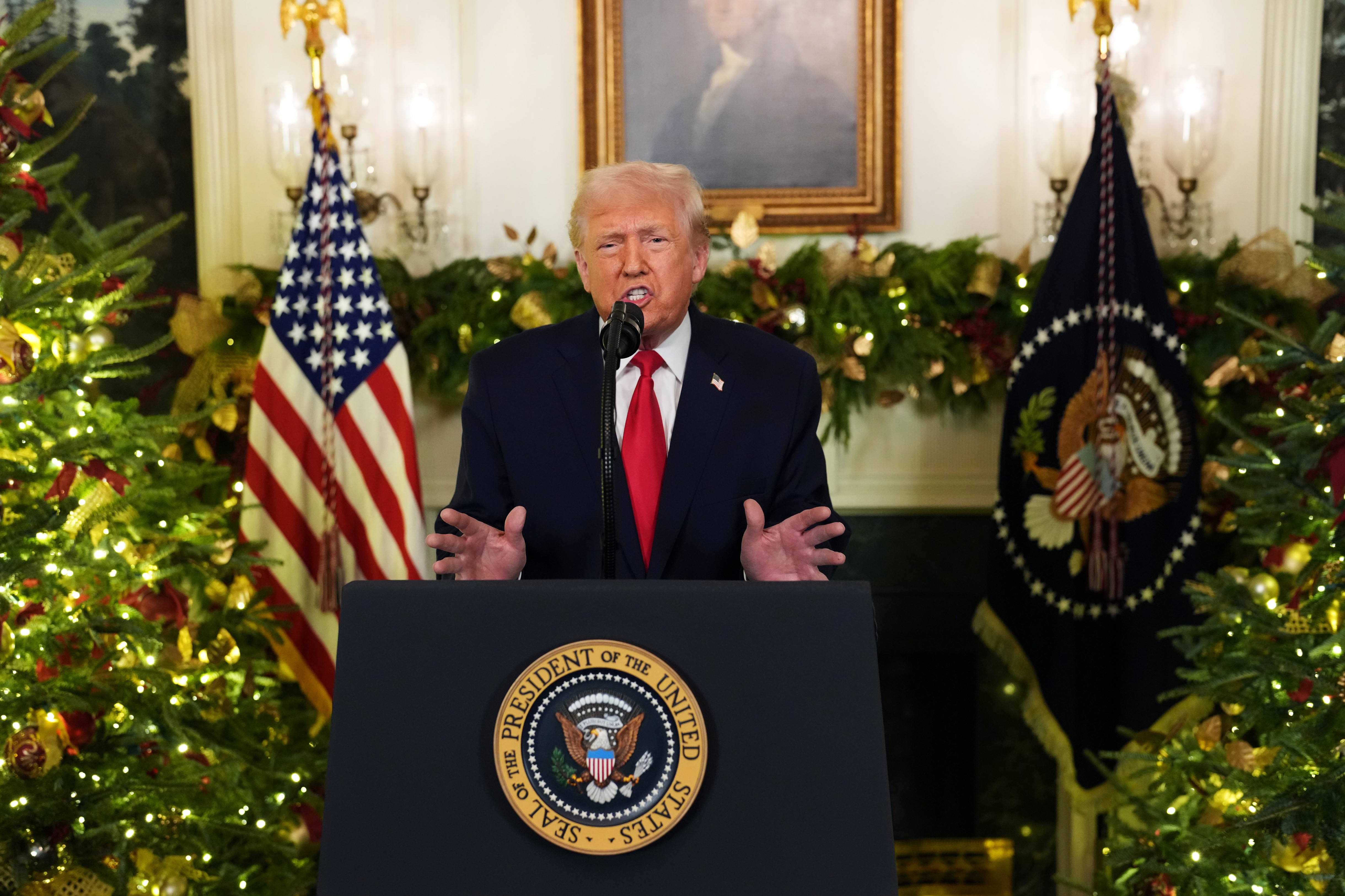 Donald Trump, discurs în fața națiunii: a declarat triumf în economie, l-a criticat pe Biden și s-a lăudat că a rezolvat „opt războaie”