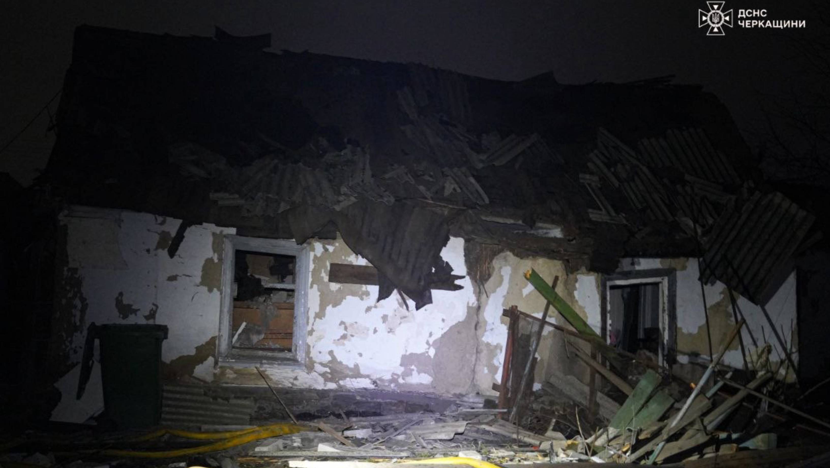 „O noapte dificilă”. Rusia a atacat cu drone Ucraina: șase răniți și pană de curent în orașul Cerkasî