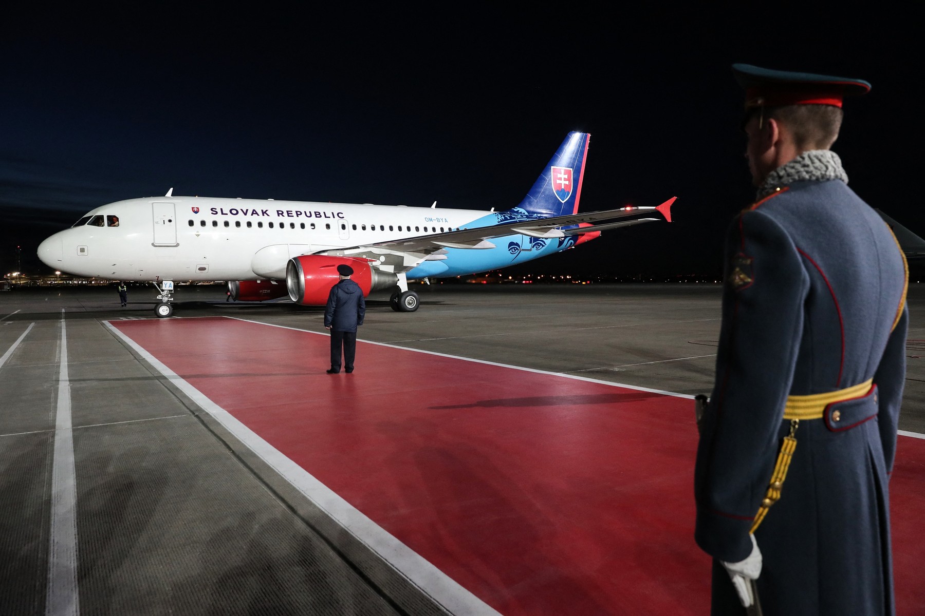 Avionul premierului slovac a fost puternic avariat pe aeroportul din Bruxelles: „Nu se mai poate zbura cu el”