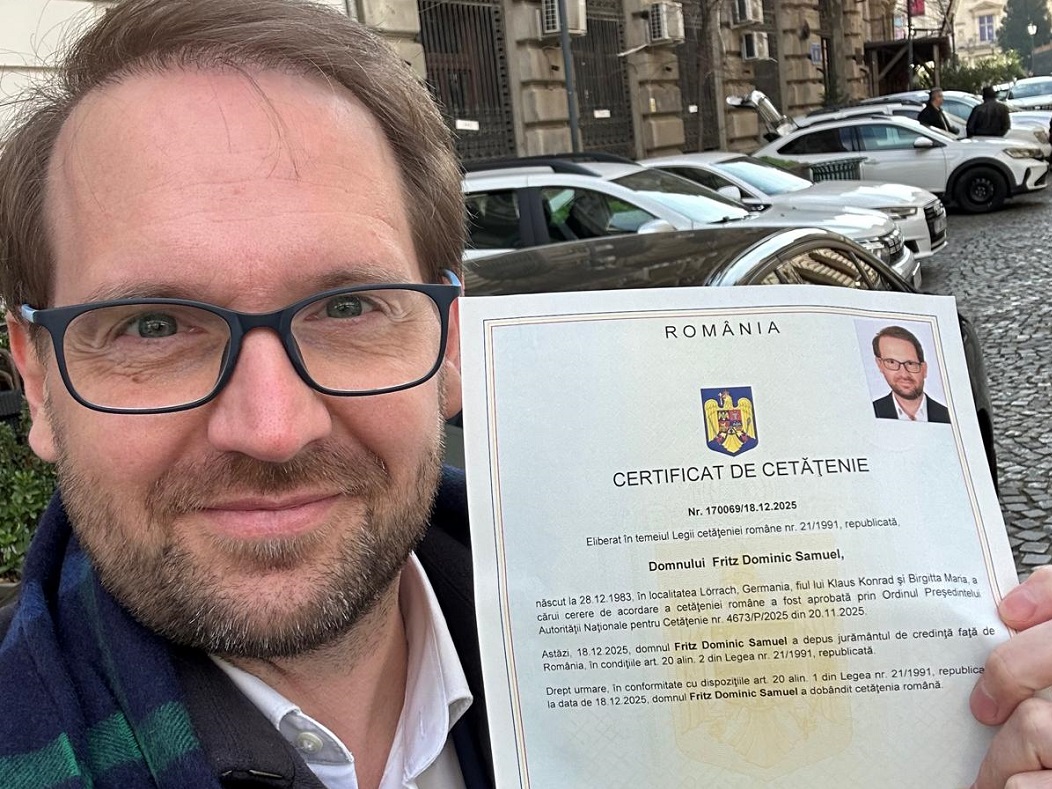 Dominic Fritz a devenit cetăţean român. „Ce imens privilegiu să îmi fi putut alege iubirea pentru această ţară”