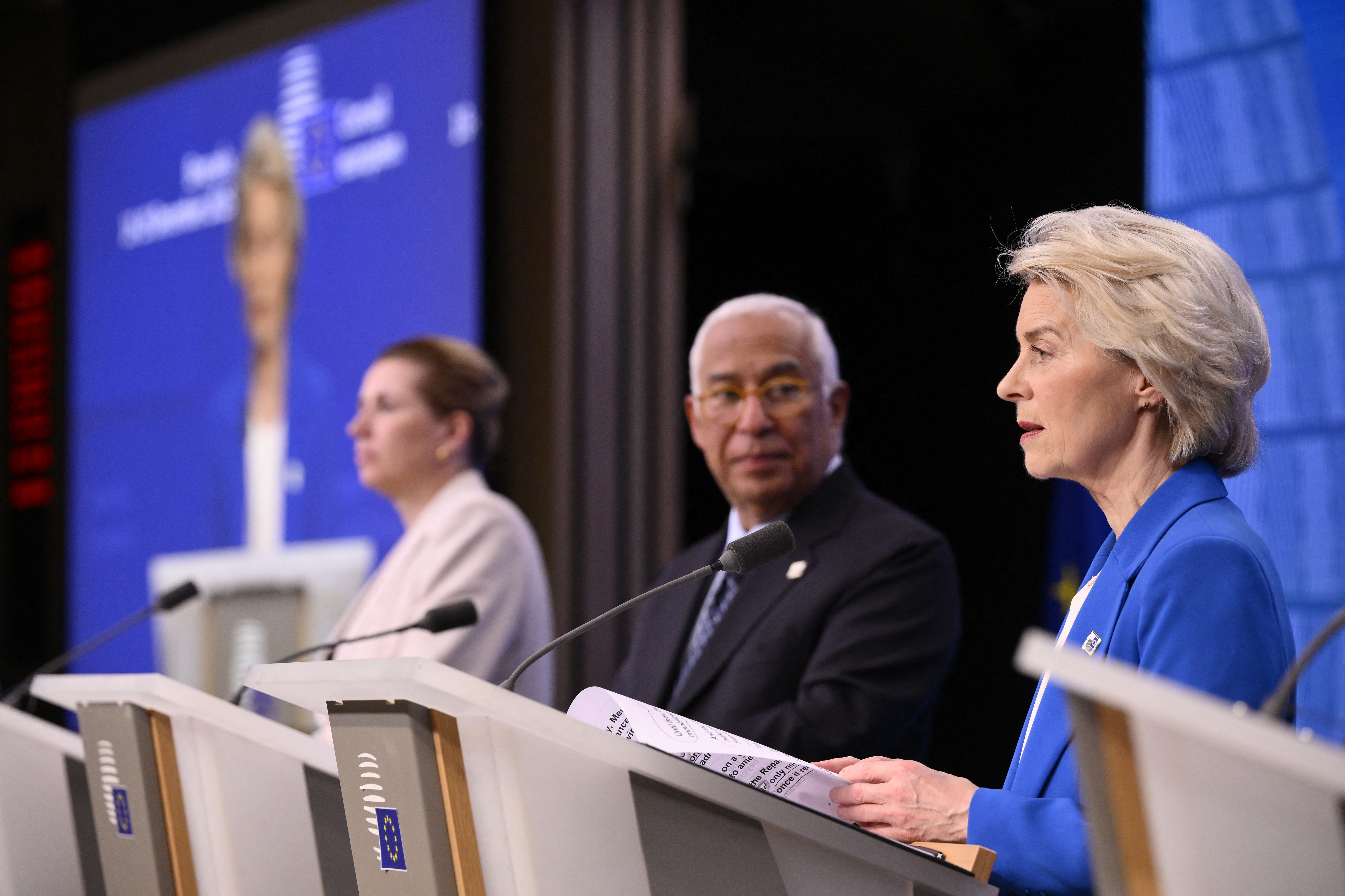 UE a aprobat un împrumut de 90 de miliarde de euro pentru Ucraina, dar fără a utiliza activele ruseşti. Explicațiile lui Nicuşor Dan