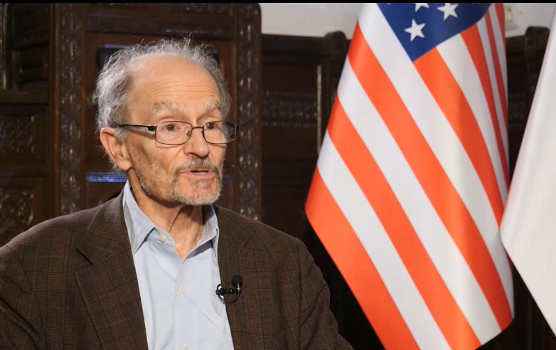 Cum poate câștiga România atenția SUA: apărare, patriotism, cultură. Daniel Fried, fost ambasador: „Lumea lui Trump iubește asta”