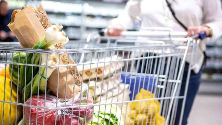 Programul magazinelor de Crăciun 2025: Zilele în care supermarketurile sunt închise